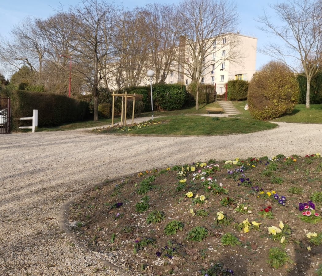 Square du Clair Vallon 2